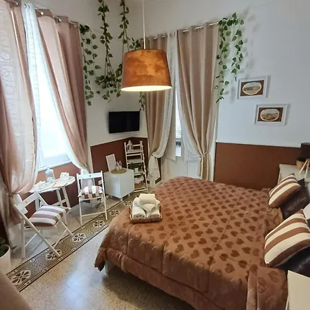 Giordano's Rum i privatbostad Neapel